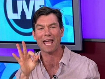 Watch Seminar's Jerry O'Connell Obsess Over The Real Housewives of New Jersey on New York Live