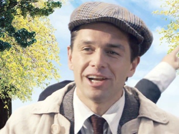 Watch the Trailer for New Peter Pan Musical Finding Neverland, Starring Julian Ovenden