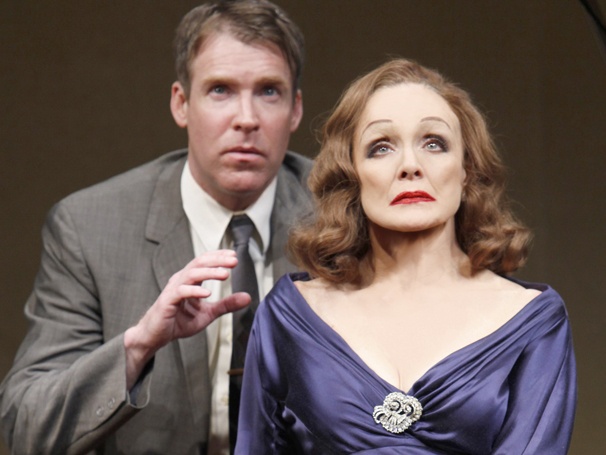 Looped National Tour Delays Launch Due to Hospitalization of Valerie Harper