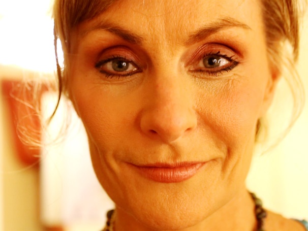 See Judy McLane Prepare for 'Playtime' as Disco-Dancing Mama Donna in Mamma Mia!