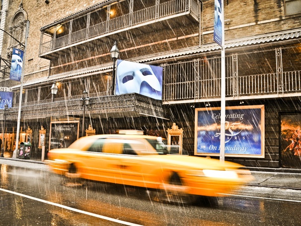 Take a Look at These 10 Gorgeous Photos of Broadway as Snowpocalypse 2013 Descends