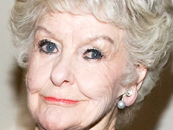 Elaine Stritch is Packing Her Bags for Michigan and Playing a Farewell Concert at the Cafe Carlyle