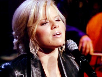 Watch Smash's Megan Hilty Sing 'No Cure' from Her Debut Album It Happens All the Time