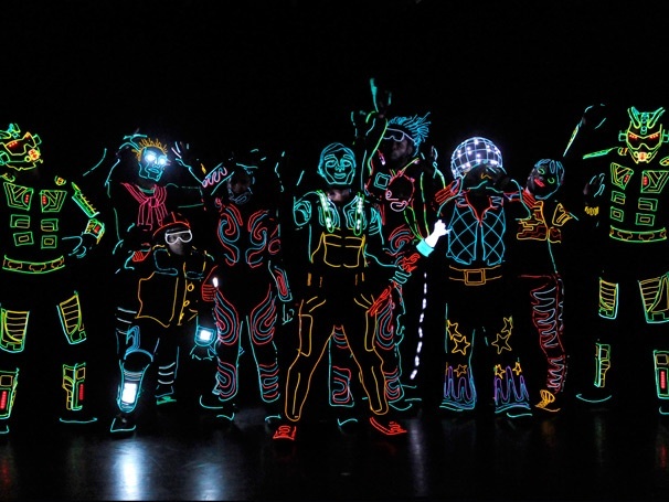 Tickets on Sale for Glow in the Dark Dance Extravaganza iLuminate: Artist of Light