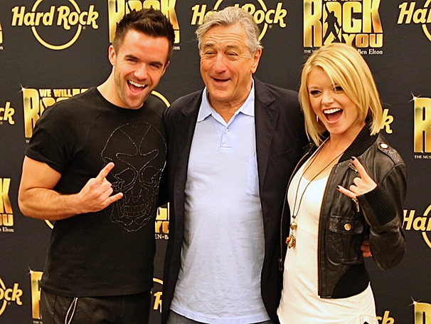 Meet the Producer! Robert De Niro Visits the Tour Stars of We Will Rock You in Rehearsal