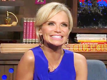Kristin Chenoweth Talks Idina Menzel at the Oscars, Wicked Movie & Peter Pan Casting