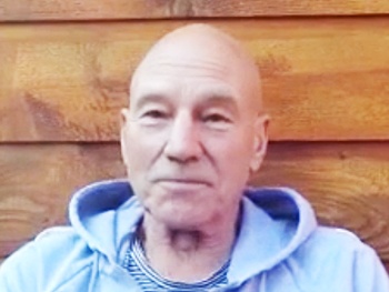 Watch Waiting for Godot Star Patrick Stewart Give His Girlfriend the Weirdest Acting Lesson Ever