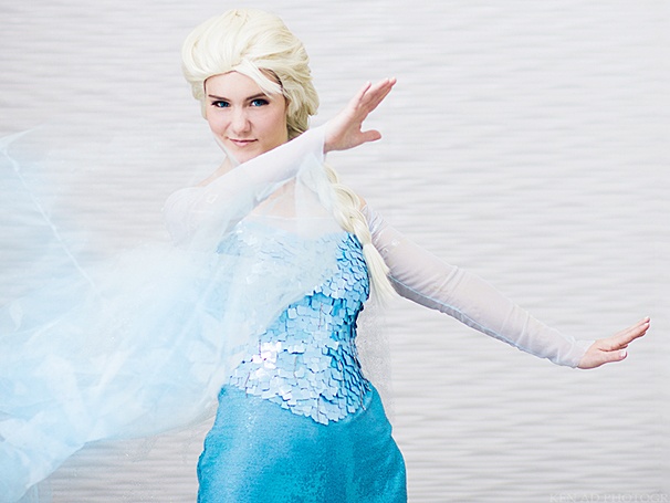 How to Sing a Kick-Ass Rendition of Frozen’s ‘Let It Go’ at Karaoke This Weekend
