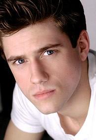 Aaron Tveit Subbing for Ashley Parker Angel in Hairspray