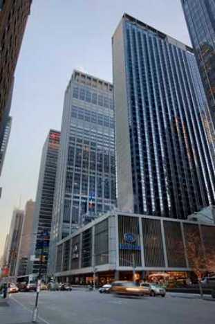 Hilton New York - Exterior