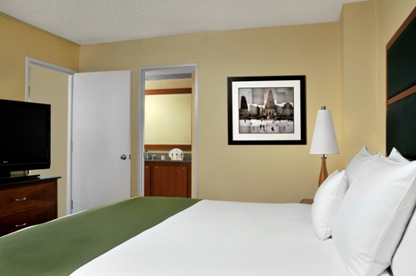 King Suite - Bedroom