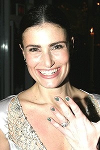 Wicked Opening - Idina Menzel (green nails)