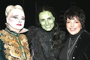 Liza Minnelli at Wicked - Carole Shelley - Idina Menzel - Liza Minnelli