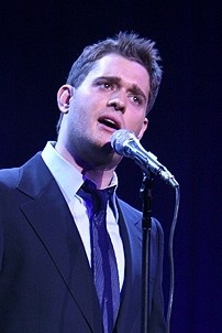 Photo Op - Idina Menzel at Madison Square Garden - Michael Buble 1 