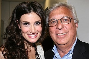 Photo Op - Idina Menzel at Madison Square Garden - Idina Menzel - Bert Goldstein