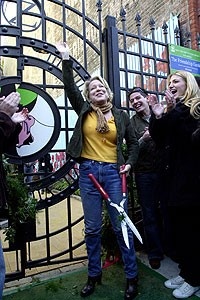 Photo Op - Wicked Day 2007 -  Bette Midler (cut)