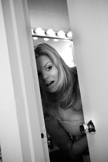 Megan Hilty backstage – peeking