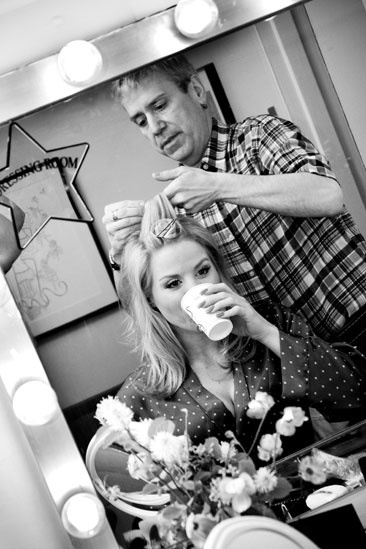 Megan Hilty backstage – coffee