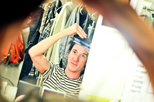 Starcatcher-Backstage-Carson Elrod