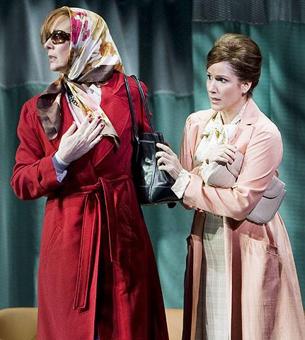 9 to 5 - Show Photo - Allison Janney - Stephanie J. Block