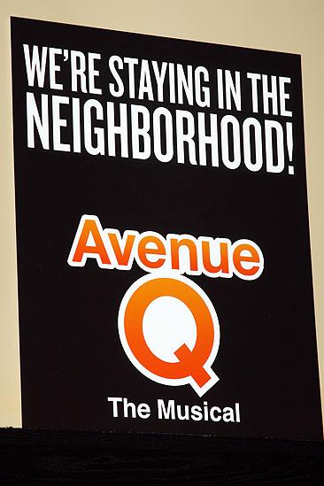 Avenue Q Final Broadway – sign