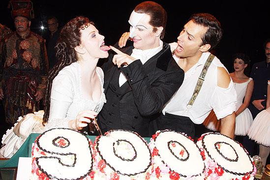 Phantom 9000 performance – Jennifer Hope Wills – John Cudia – Ryan Silverman