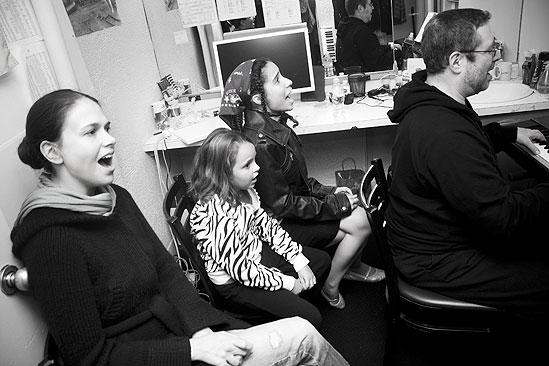 Shrek princess contest winners – Hannah Beatt – Sutton Foster – Laura Laureano – Eric Stern (rehearsal)