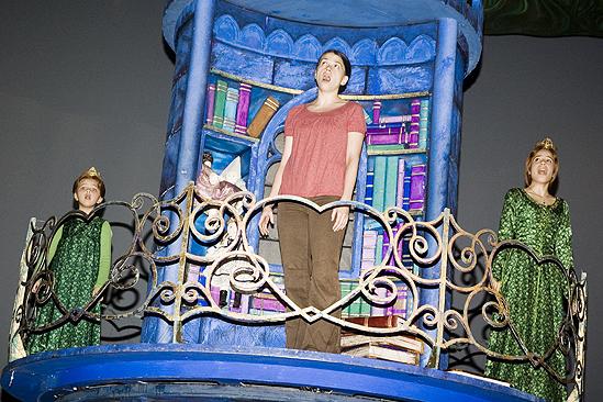 Shrek princess contest winners – Laura Laureano – Sutton Foster – Hannah Beatt (tower)