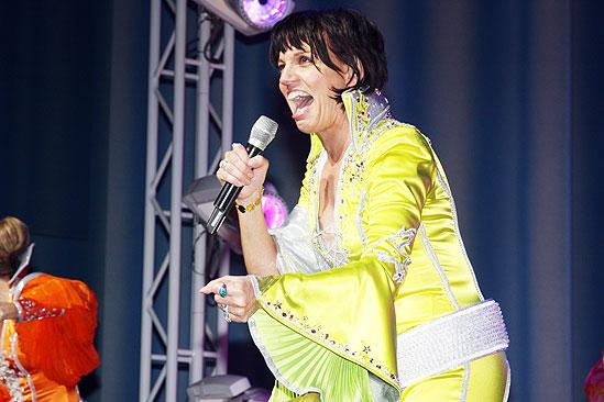 Beth Leavel debut in Mamma Mia – Beth Leavel