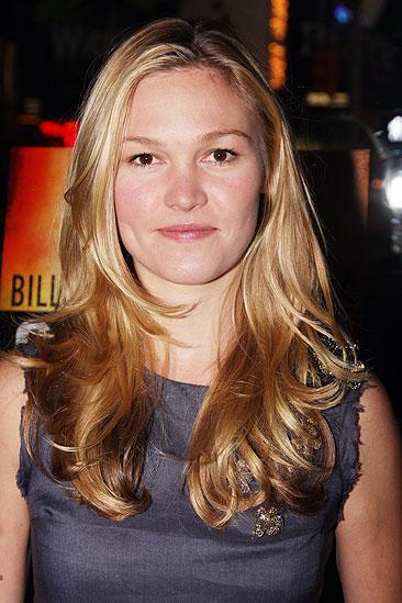 Oleanna opening – Julia Stiles 