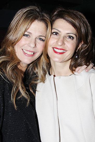 November 2009 cast of Love, Loss – Rita Wilson – Nia Vardalos