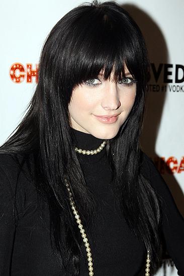 Ashlee Simpson Chicago opening – Ashlee Simpson (herself)