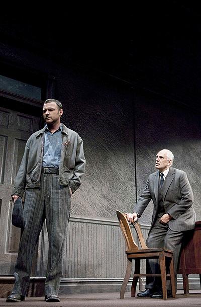 A View from the Bridge - Show Photos - Liev Schreiber - Michael Cristofer 