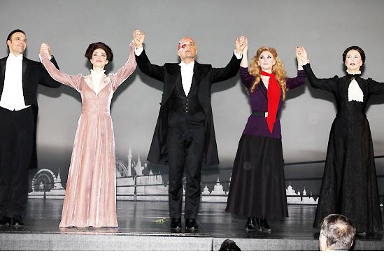 Love Never Dies Opening - Joseph Millson - Sierra Boggess - Ramin Karimloo - Summer Strallen - Liz Robertson - 2