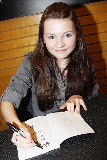 The Miracle Worker at Barnes and Noble – Abigail Breslin