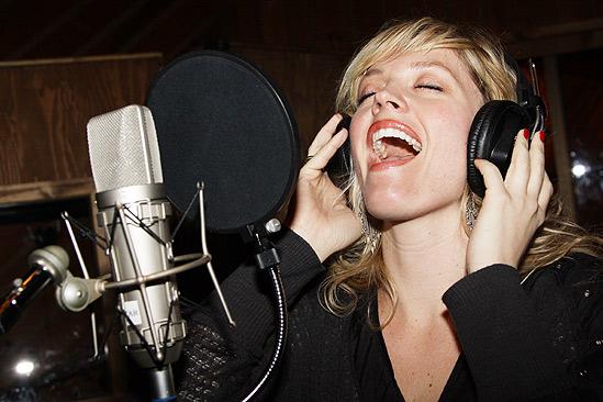 Million Dollar Quartet Recording Session – Elizabeth Stanley