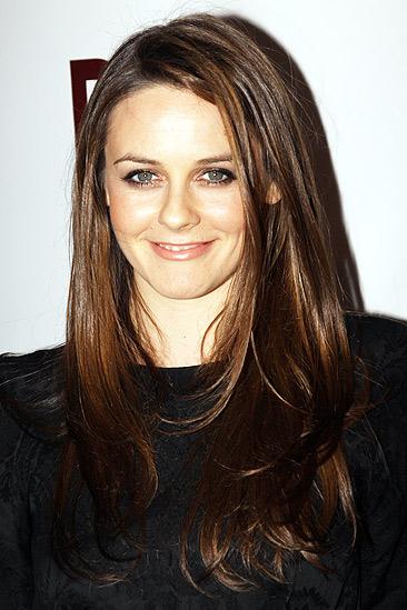 Red opening – Alicia Silverstone