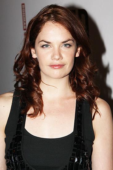 Red opening – Ruth Wilson