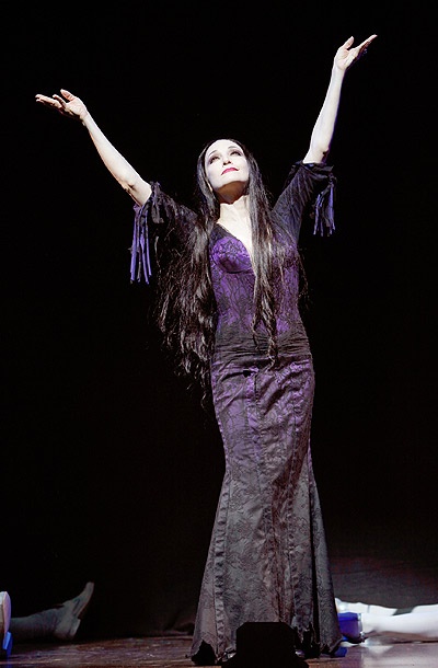 Show Photos - Addams Family (bway) - Bebe Neuwirth 
