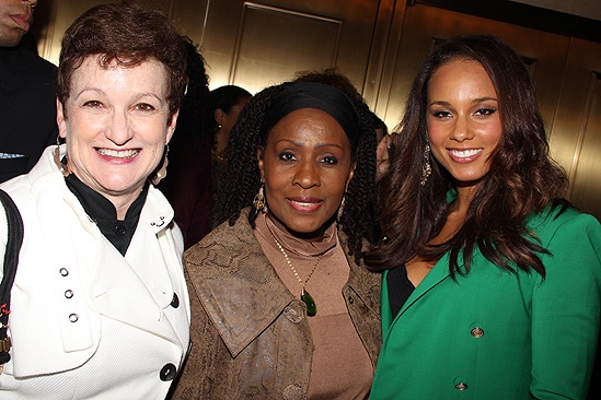 Mountaintop opens - mom Teresa- Aunt - Alicia Key