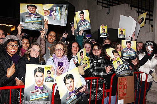How to Succeed – Darren Criss Final – fans