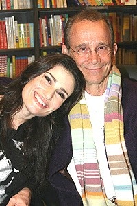 Wicked at Borders - Idina Menzel - Joel Grey 