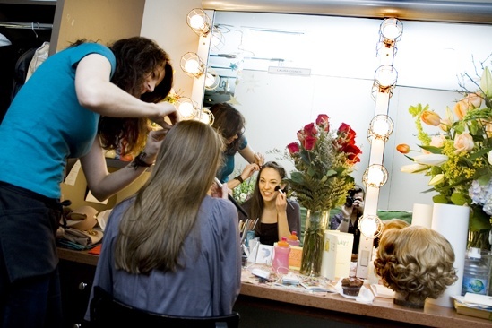 Laura Osnes in South Pacific – mirror2
