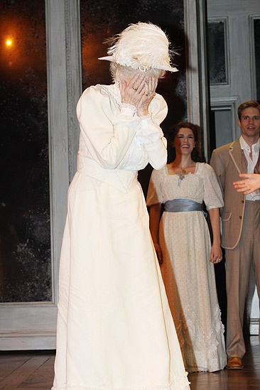 Elaine Stritch and Bernadette Peters Night Music – Elaine Stritch face