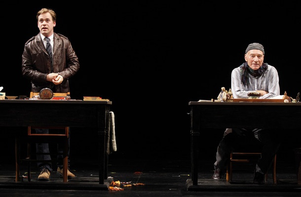 Show Photos - A Life in the Theatre - T.R. Knight - Patrick Stewart
