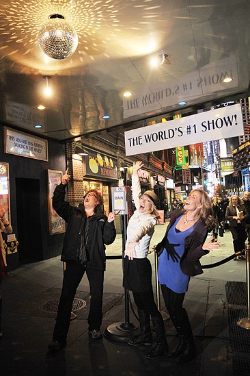 Mamma Mia Disco Ball Lighting – Gina Ferrall – Lisa Brescia – Judy McLane (switch 3)