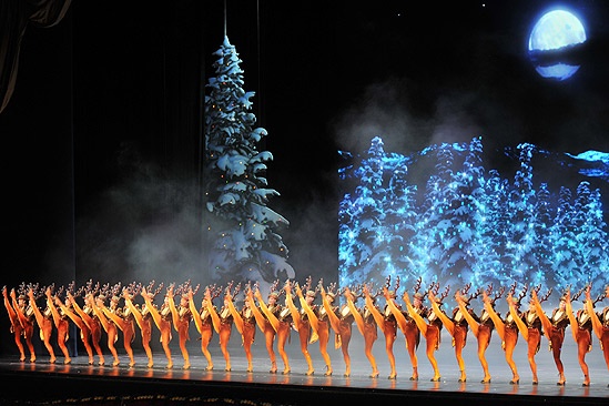 Radio City Christmas - rockettes 5