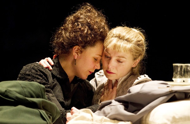 Show Photos - Three Sisters - Maggie Gyllenhaal - Juliet Rylance