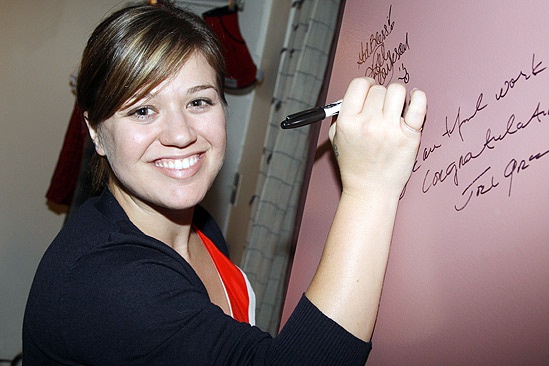 Spidey Kelly Clarkson – Kelly Clarkson