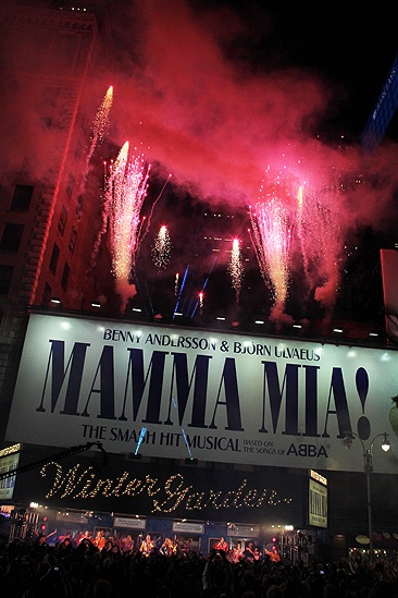 Mamma Mia Tenth Anniversary – fireworks